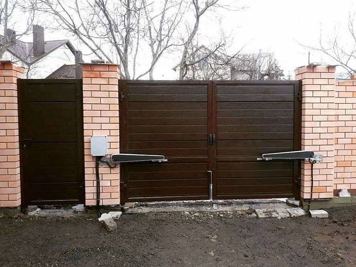 Решили подарить родителям новые автоматические ворота Решили подарить родителям новые автоматические ворота