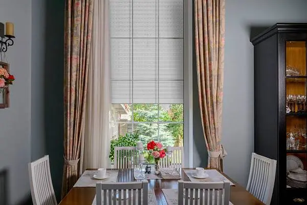 Скидка 5% при заказе роллет